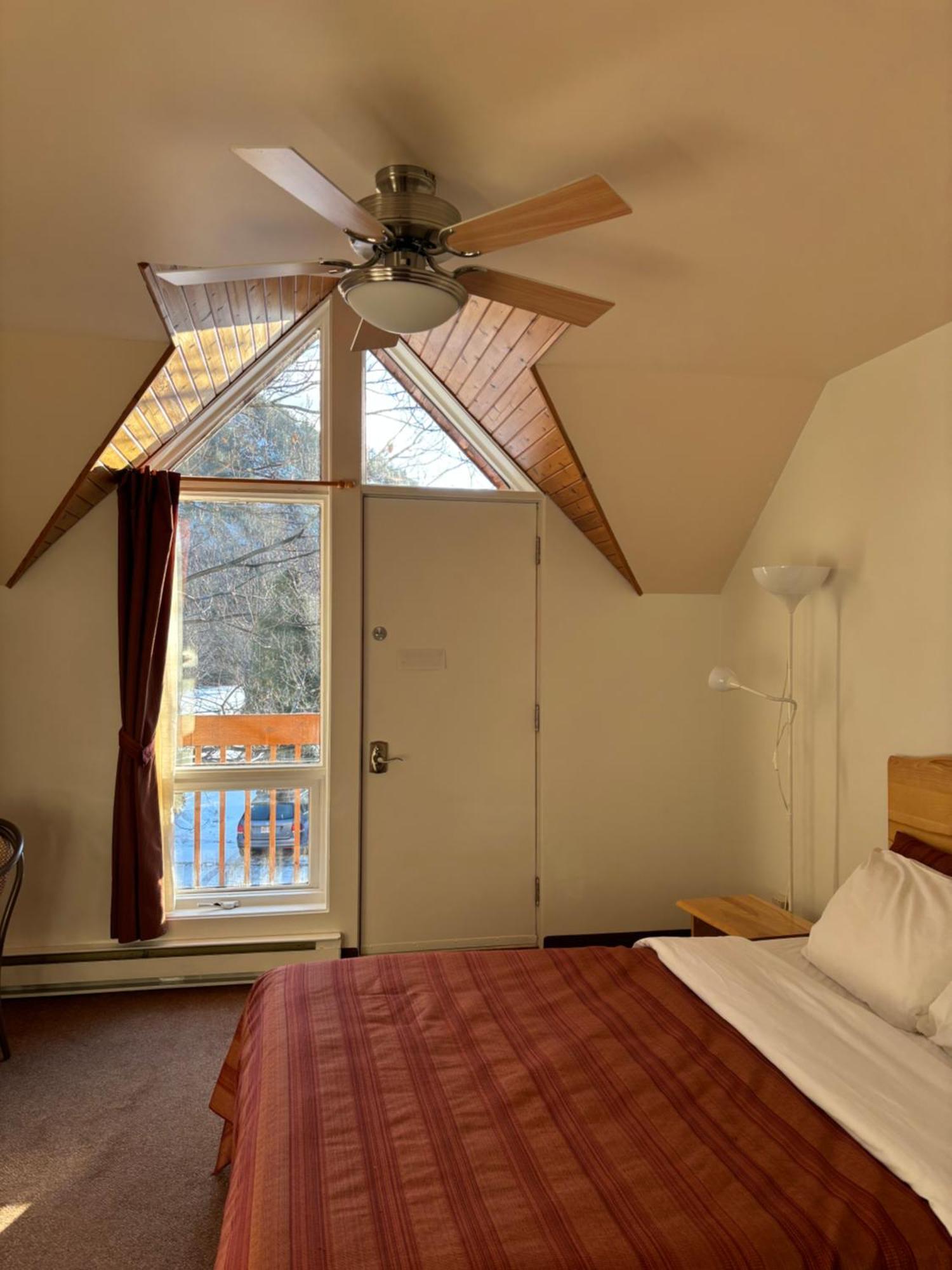 Auberge Du Jardin Petit-Saguenay Buitenkant foto